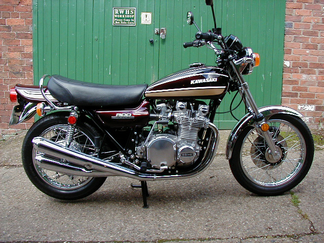 1975 Kawasaki Z1B 900 in candy super red